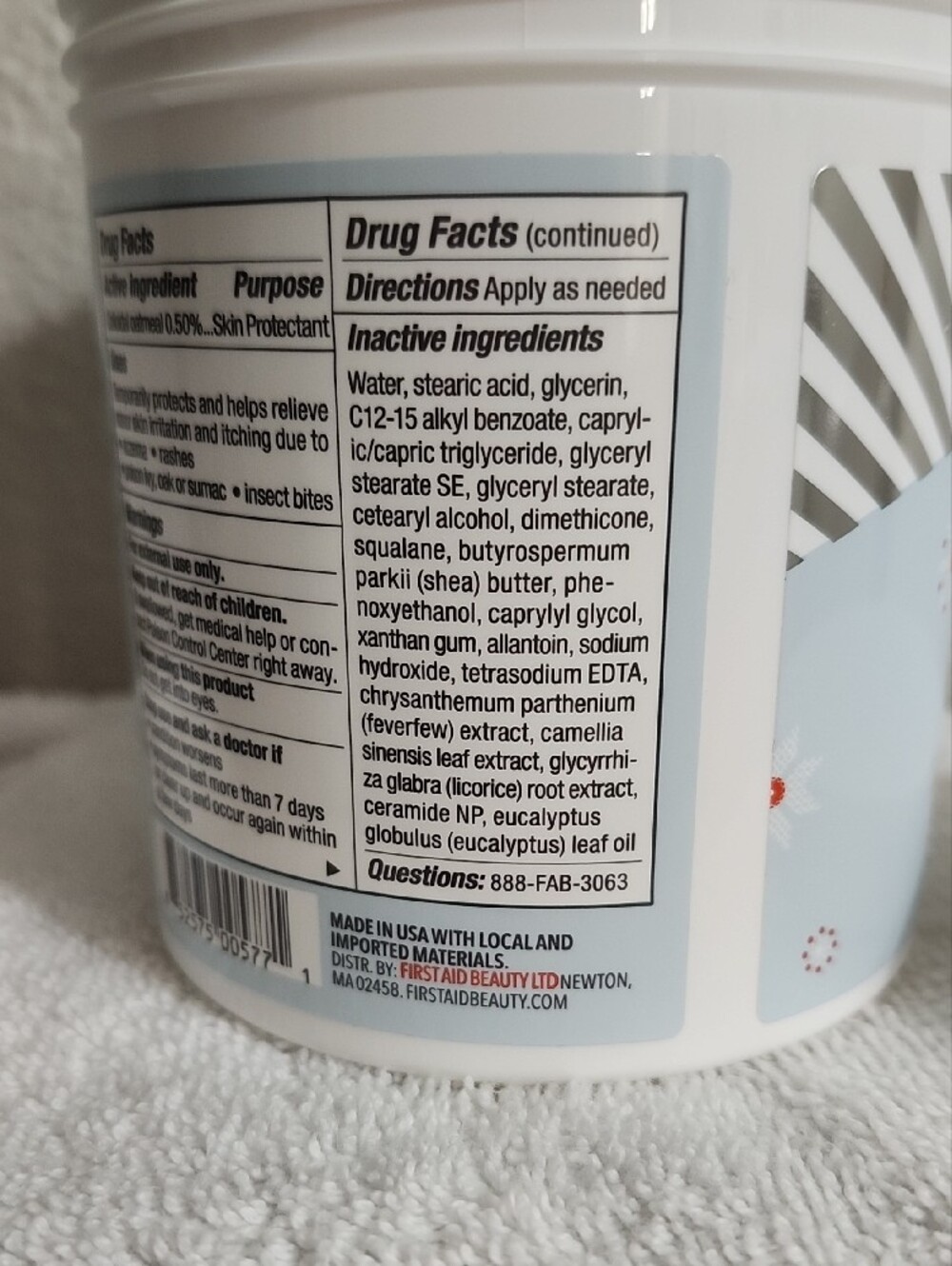 First Aid Beauty Ultra Repair Cream - White & Light Blue 14oz! - Picture 5 of 7